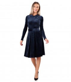 Velvet dress with round collar