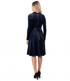 Velvet dress with round collar