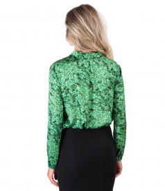 Satin blouse printed with floral motifs