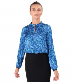 Satin blouse printed with floral motifs