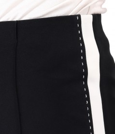 Ankle pants with white insert on the sides