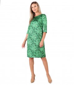 Casual satin dress printed with floral motifs