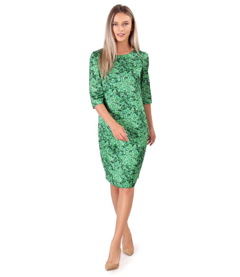 Casual satin dress printed with floral motifs