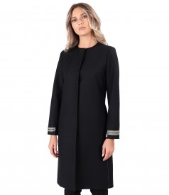 Elegant coat with wool and decorative zippers