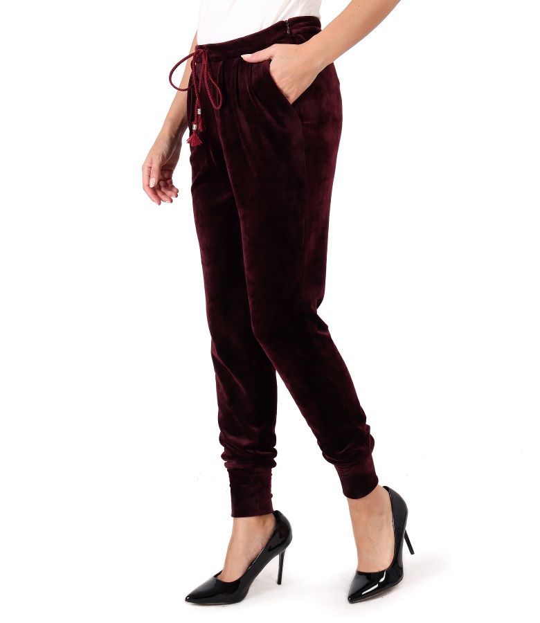 Elastic velvet pants with cuffs at the end