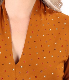 Elastic jersey blouse printed with dots