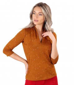 Elastic jersey blouse printed with dots