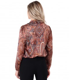 Elegant blouse made of printed satin with paisley motifs