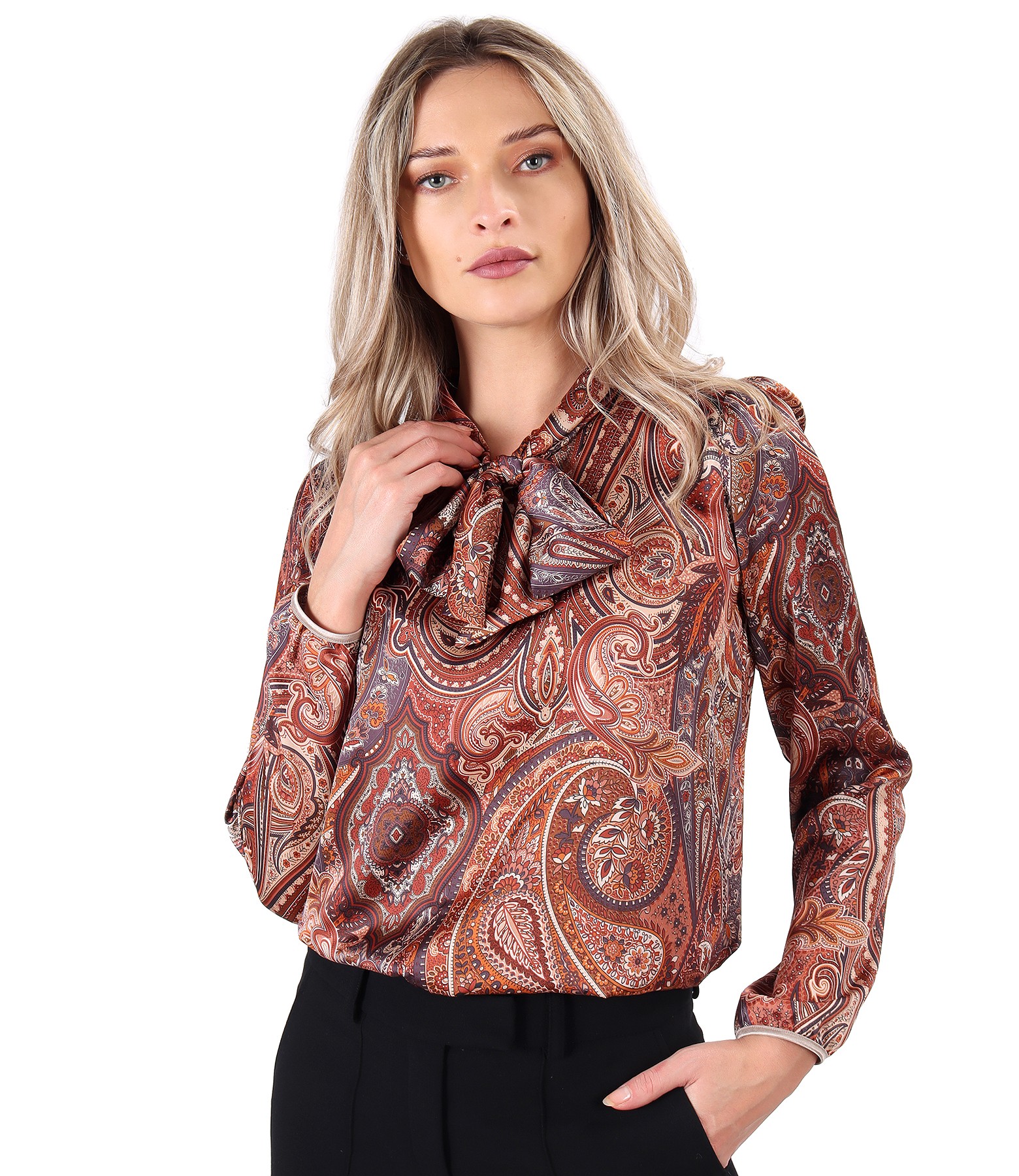 Elegant blouse made of printed satin with paisley motifs brick red - YOKKO