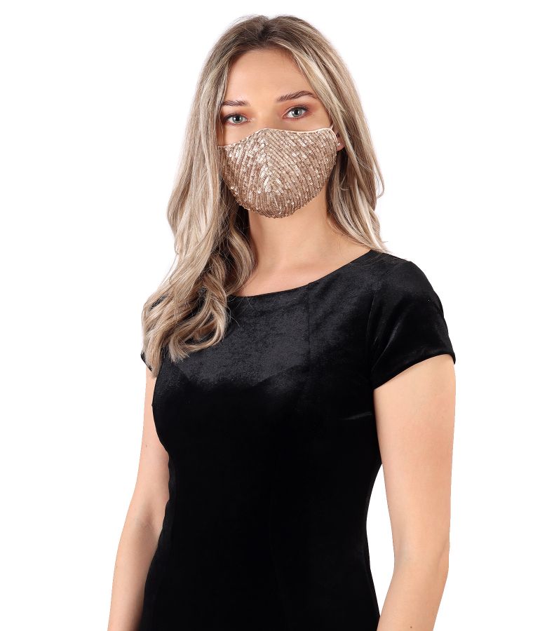 Reusable mask with sequins