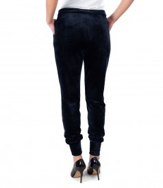 Elastic velvet pants with cuffs at the end