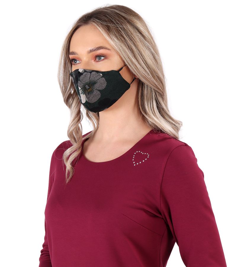 Reusable mask made of jersey with velvet floral motifs