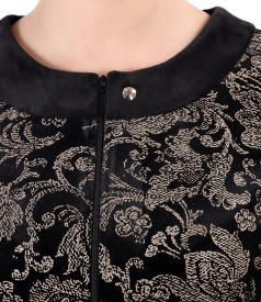 Sweatshirt made of elastic velvet printed with gold motifs