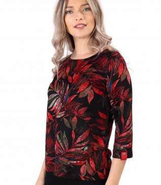 Blouse made of thick elastic jersey printed with floral motifs