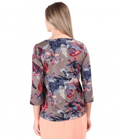 Blouse made of thick elastic jersey printed with floral motifs