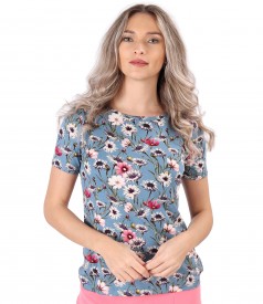 Elastic jersey blouse printed with floral motifs