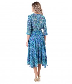 Elegant veil dress printed with floral motifs