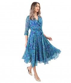 Elegant veil dress printed with floral motifs