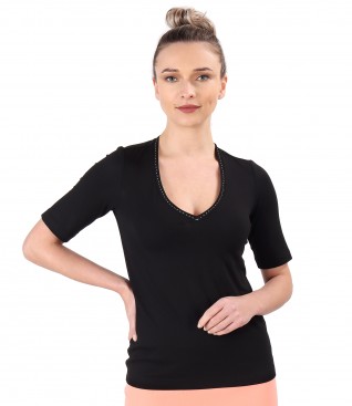 Blouse made of thin elastic jersey with V decolletage