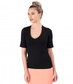 Blouse made of thin elastic jersey with V decolletage