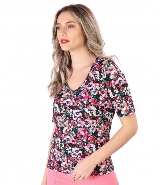 Blouse made of thin elastic jersey printed with floral motifs