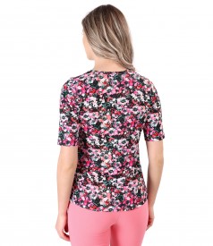 Blouse made of thin elastic jersey printed with floral motifs