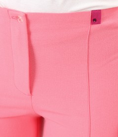 Ankle pants made of elastic fabric