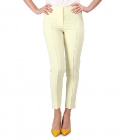 Ankle pants made of elastic fabric