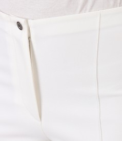 Ankle pants made of elastic fabric