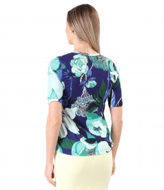 Blouse made of elastic jersey printed with floral motifs