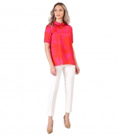 Ankle pants with stripe on the front with printed satin blouse