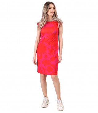 Elastic jersey dress printed with floral motifs