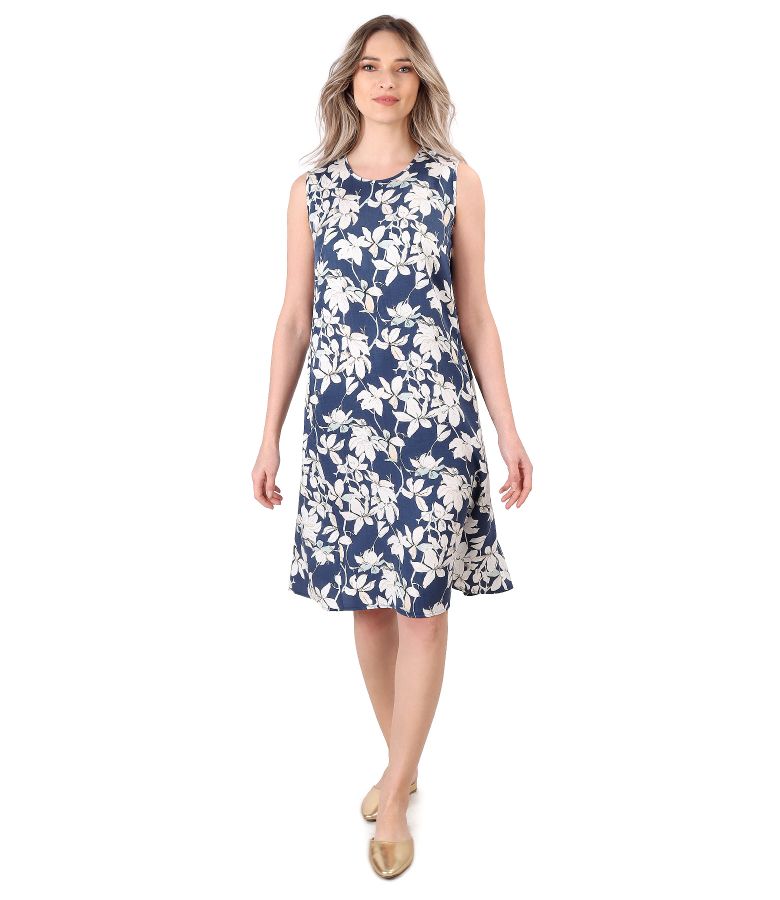 Casual dress made of tencel printed with floral motifs