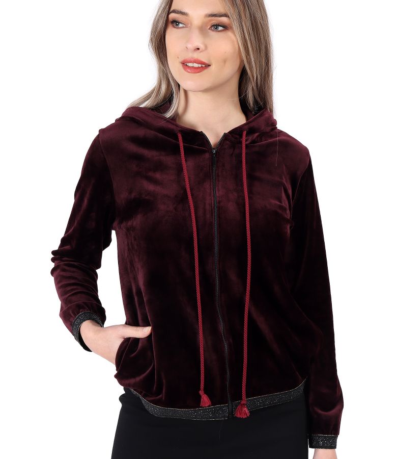 Velvet sweatshirt with elastic finish with crystals