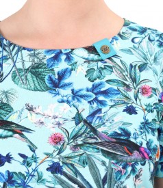 Blouse made of elastic cotton printed with floral motifs