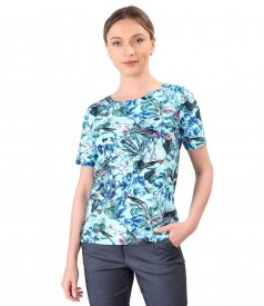 Blouse made of elastic cotton printed with floral motifs