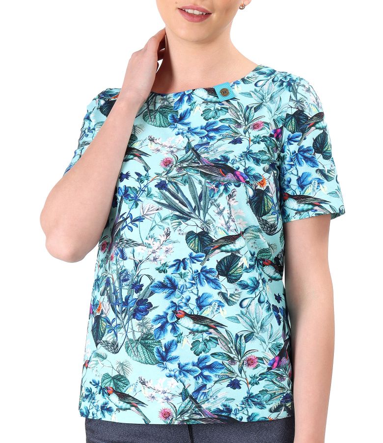 Blouse made of elastic cotton printed with floral motifs