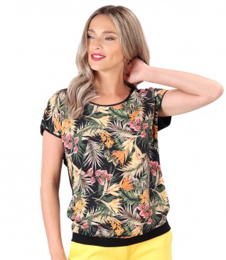 Blouse with front printed with floral motifs