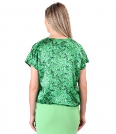 Casual blouse made of natural silk printed with floral motifs