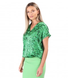 Casual blouse made of natural silk printed with floral motifs