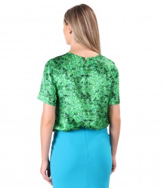 Natural silk blouse printed with floral motifs