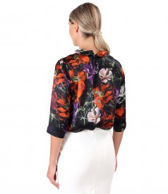 Natural silk blouse printed with floral motifs