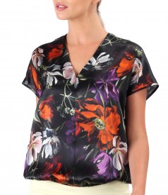 Casual blouse made of natural silk printed with floral motifs