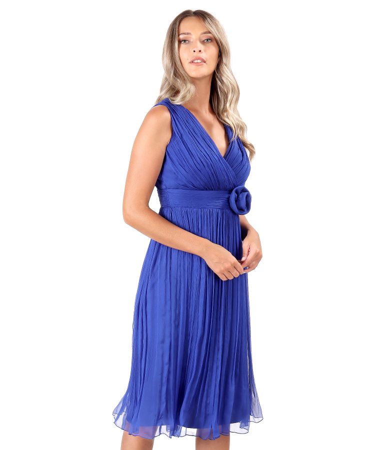 Natural silk veil evening dress with brooch