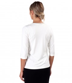 Blouse made of thin elastic jersey with V decolletage