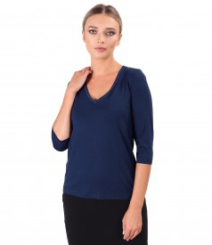 Blouse made of thin elastic jersey with V decolletage