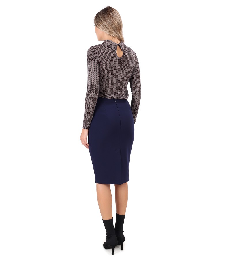 Office outfit with elastic jersey blouse with round collar and tapered skirt