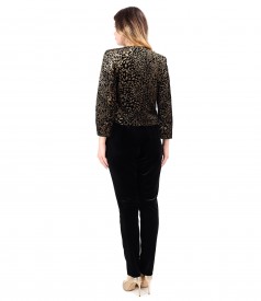 Outfit with black elastic velvet pants and printed velvet bolero