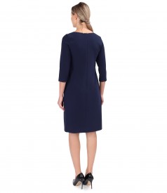 Elastic fabric dress decorated with rips at the waist