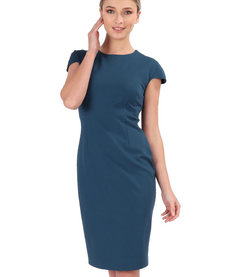 Elegant dress made of thick elastic jersey